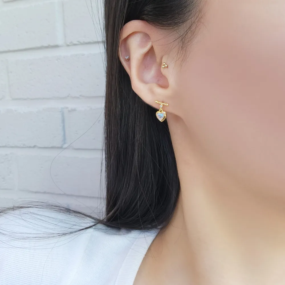 Moonstone Heart Bar Earrings detail 2