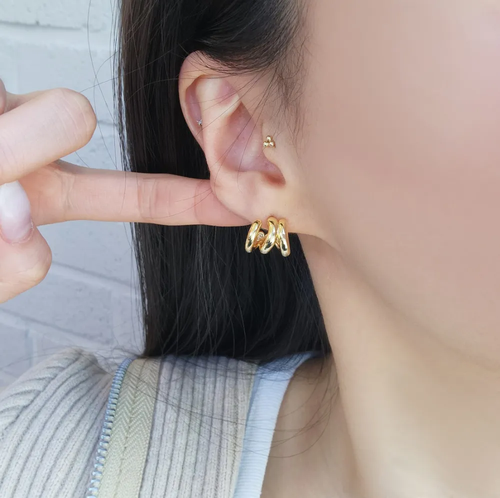 Bold Triple Ring Earrings detail 4