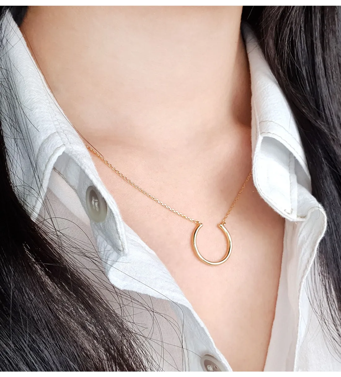 Bold U Ring Necklace detail 3