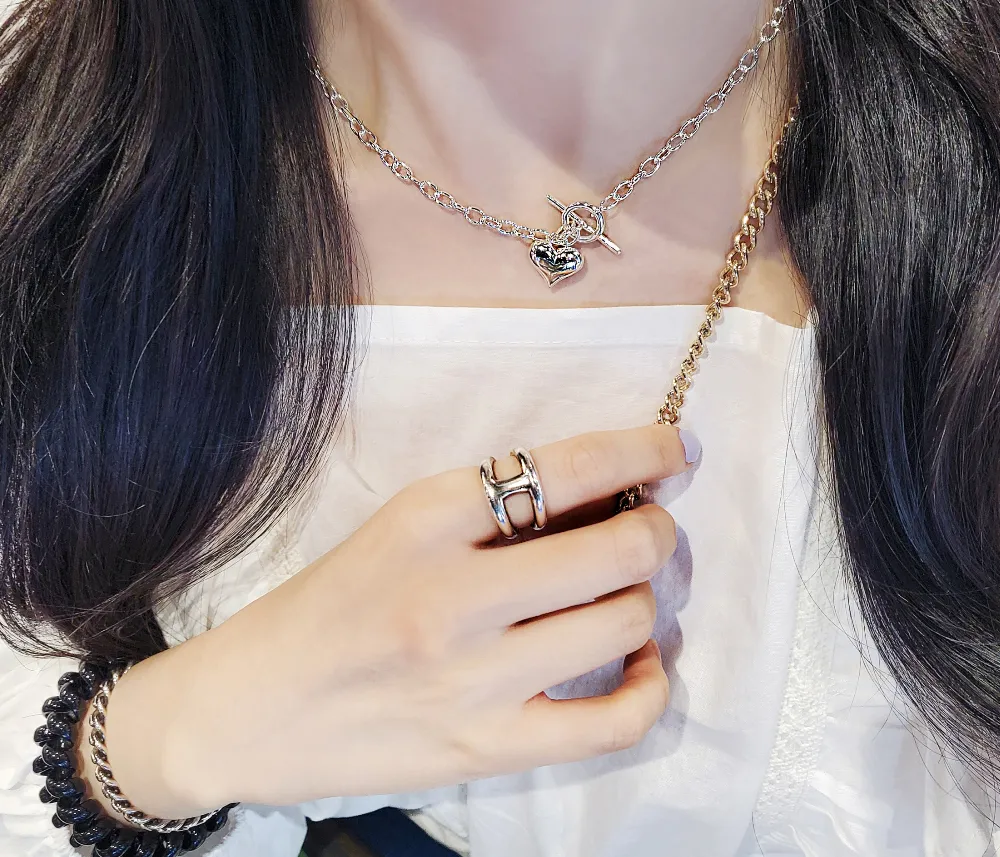 Sculptural Cutout Ring detail 2