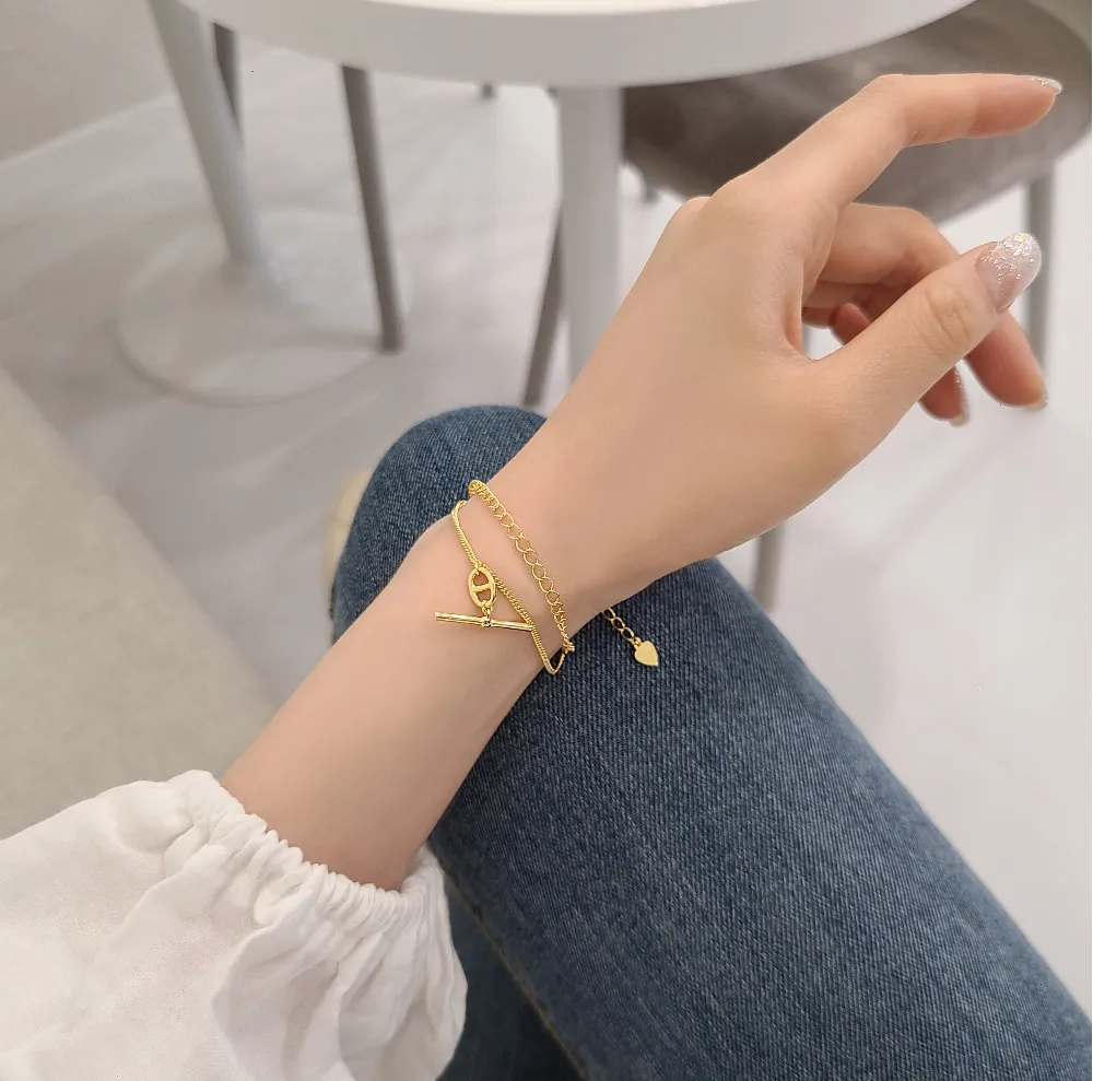 Double Layer Toggle Bracelet detail 4
