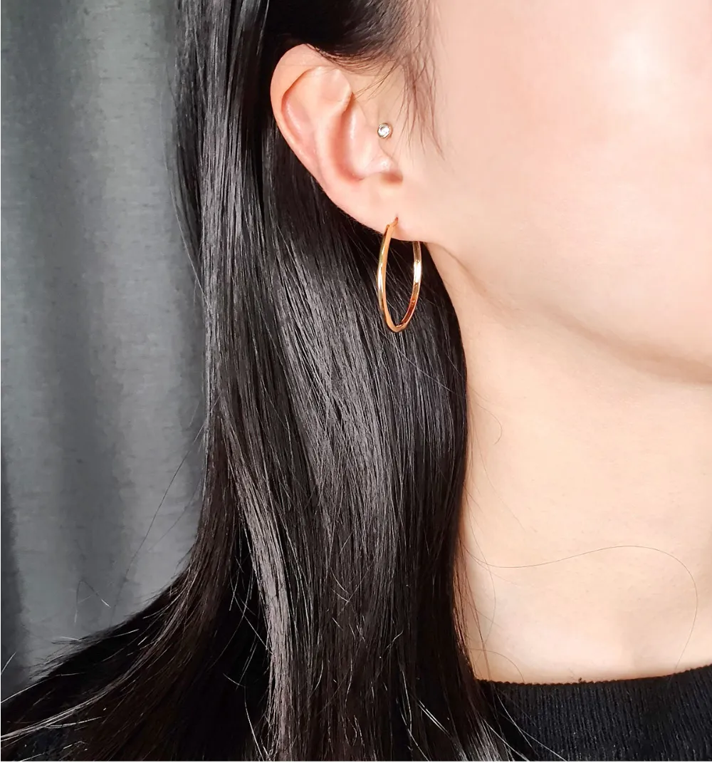 Classic Hoop Earrings detail 2