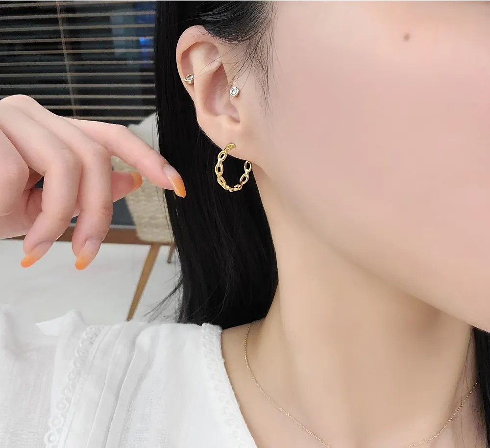 Round Chain Half Hoops detail 2