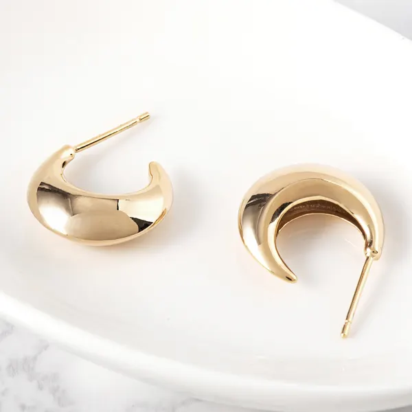 Bold Crescent Hoops