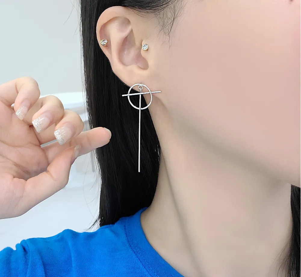 Asymmetric Bar & Circle Earrings detail 4