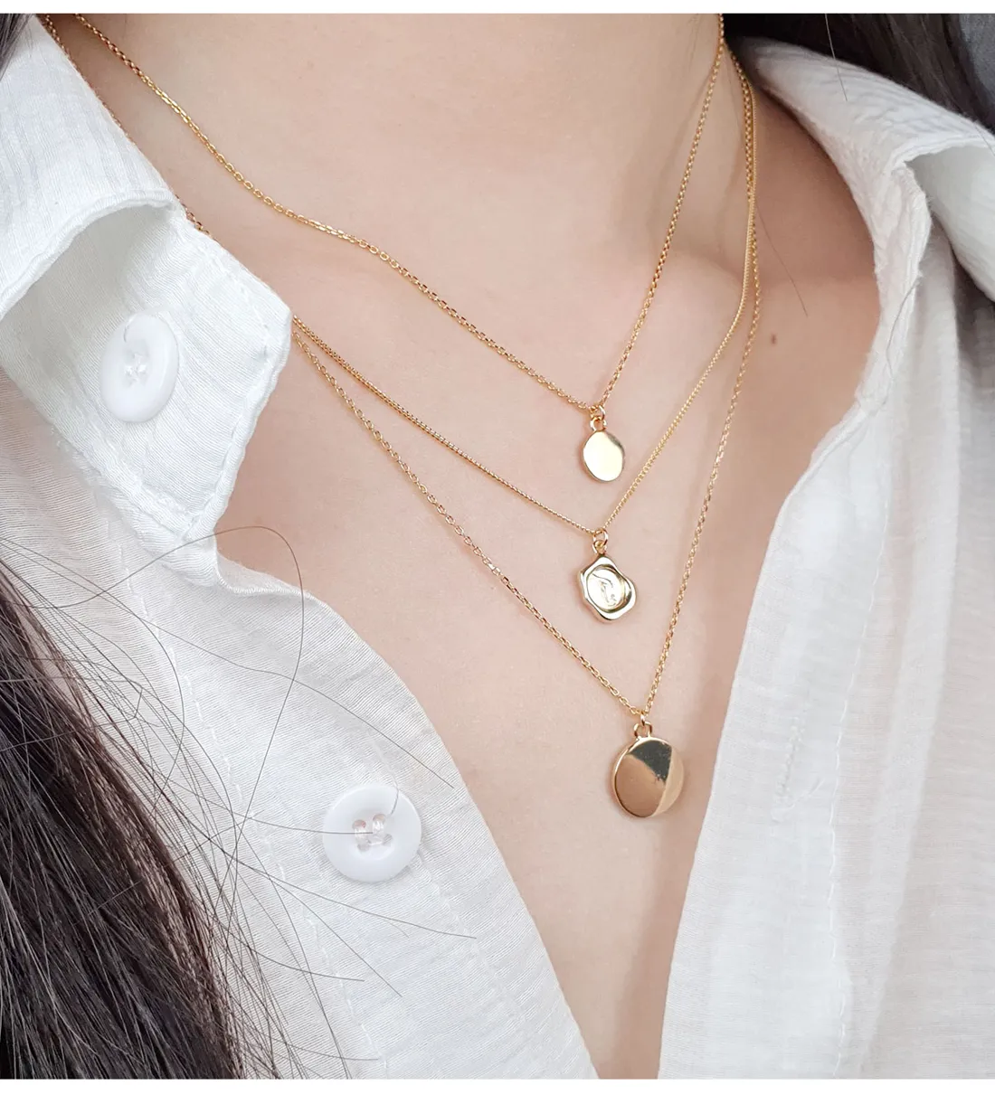 Simple Circle Necklace detail 4