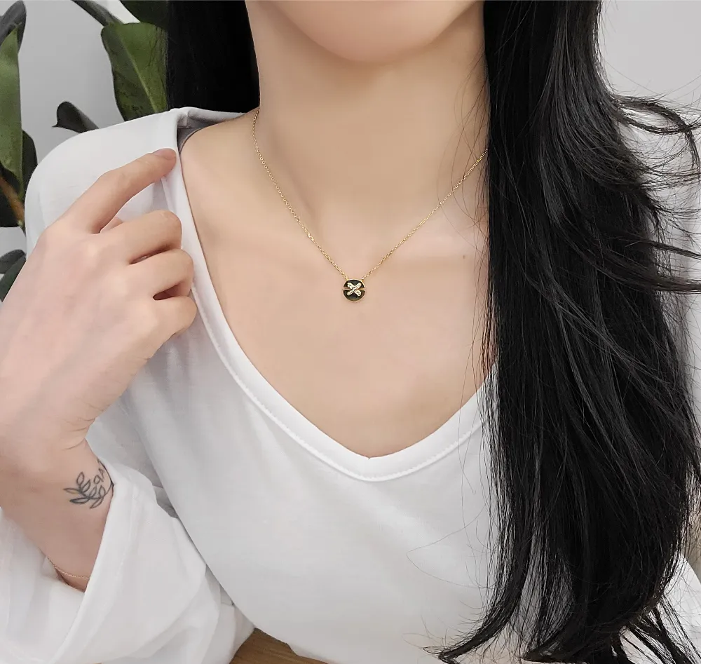 Crystal X Circle Necklace detail 4