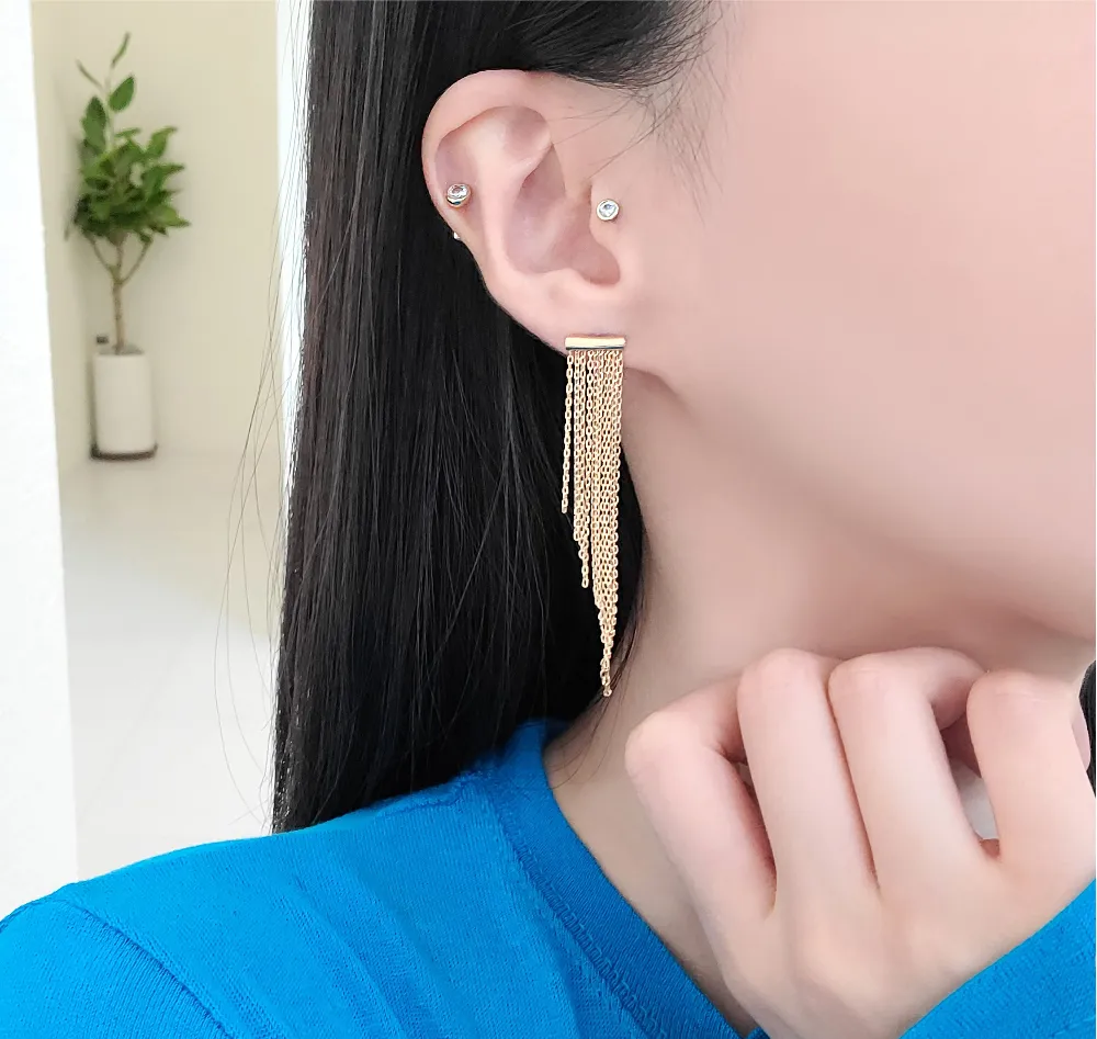 Bar Chain Drop Earrings detail 2