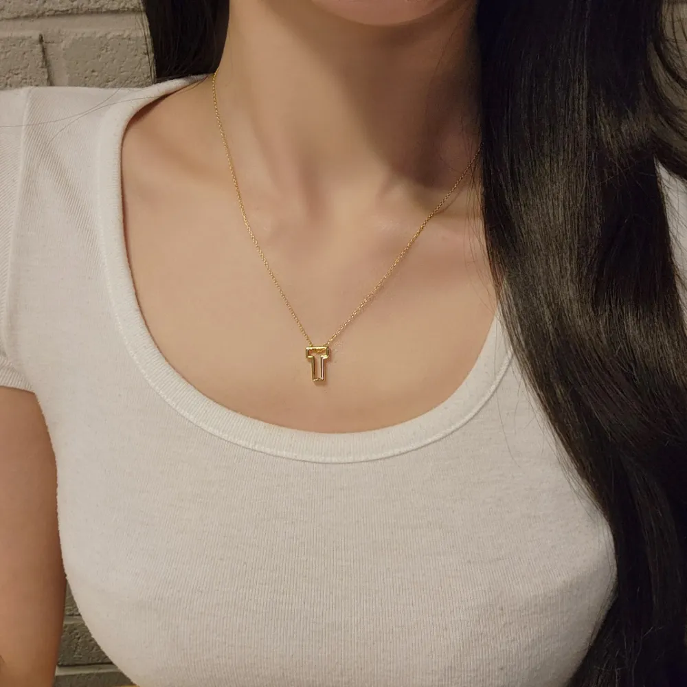 Sculptural T Necklace detail 3