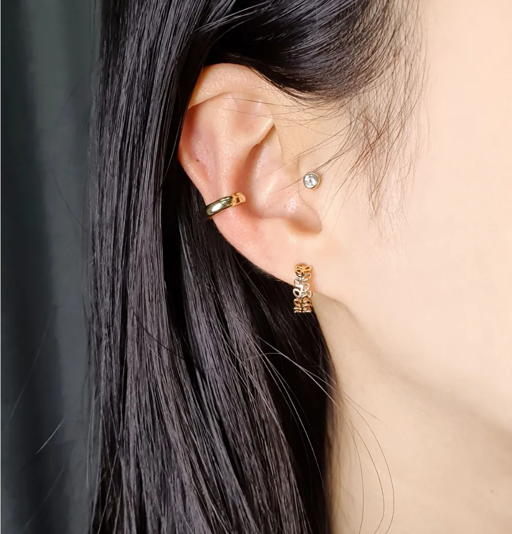 Bold Ring Ear Cuff detail 3