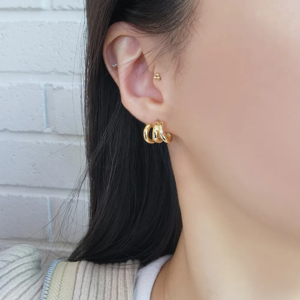 Bold Triple Ring Earrings detail 3