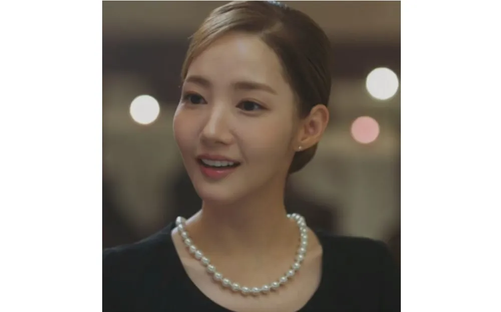 10mm Pearl Necklace detail 1