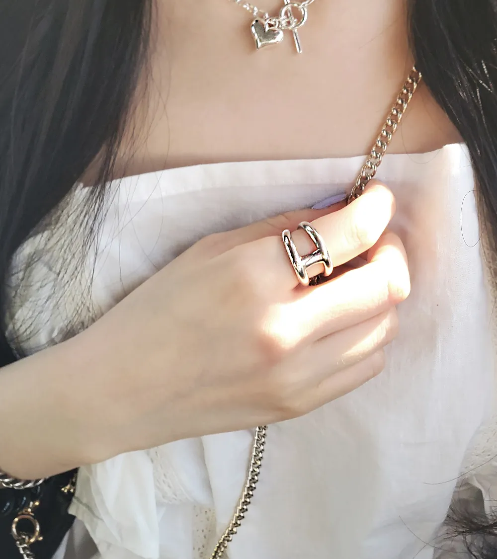 Sculptural Cutout Ring detail 4