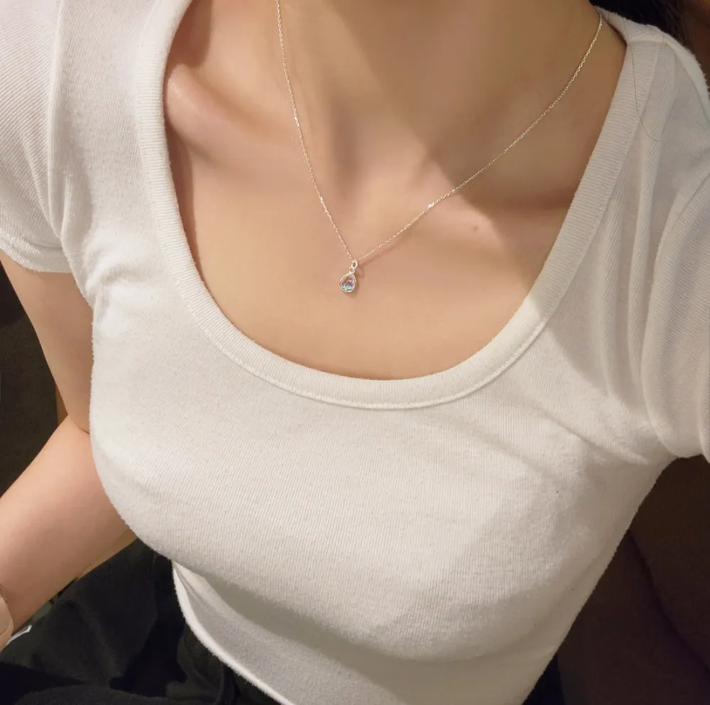 Moonstone Teardrop Necklace detail 4